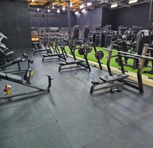 At Lennix Gym, equipment is not an afterthought.It’s part of the experience.From plate-loaded s (6)